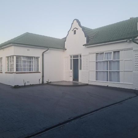 Hasate Guest House ,4 St James Street Oakdale Belliville Cape Town South Africa Eksteriør bilde